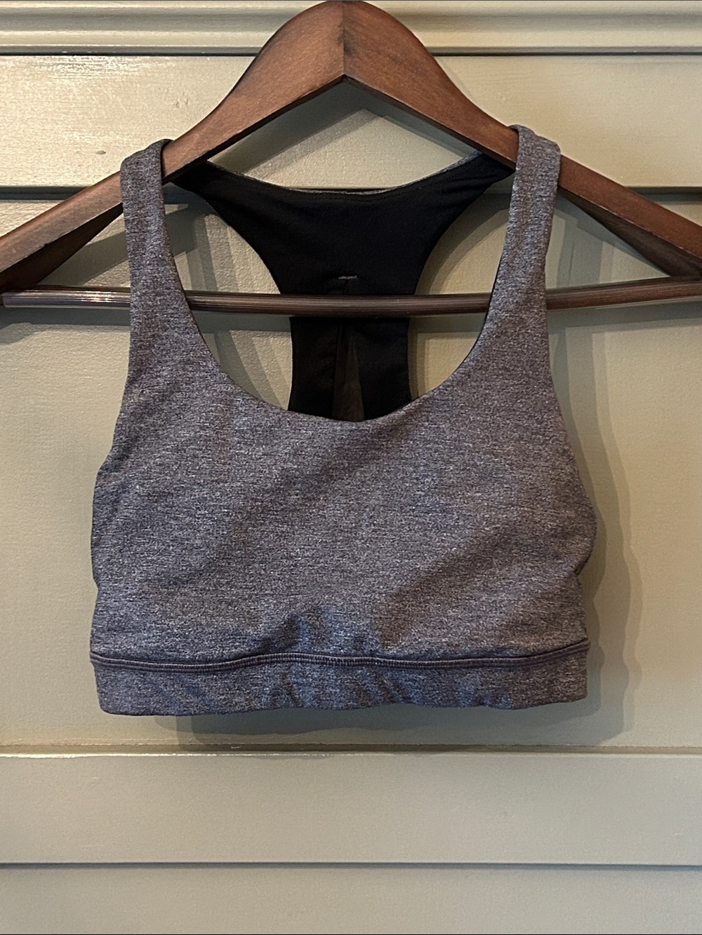 Lululemon Invigorate Bra Heathered Black Gray Luxtreme Mesh Size 4